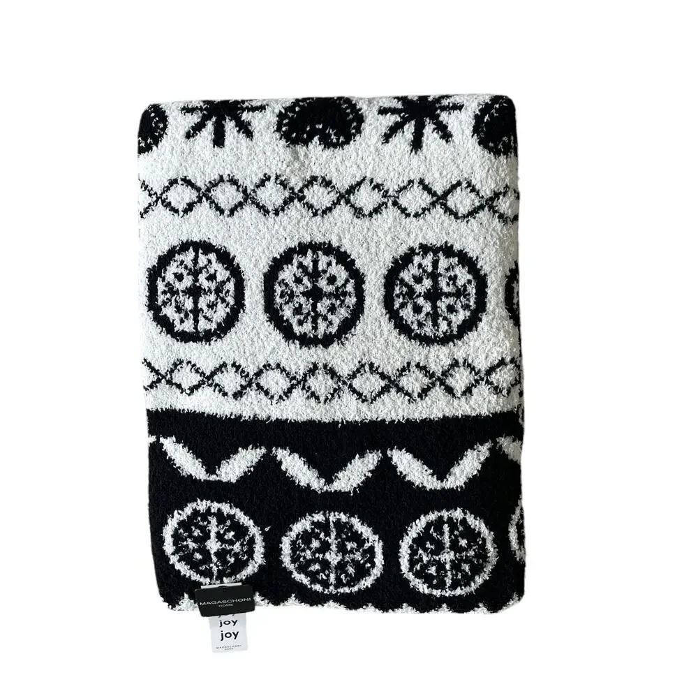 MAGASCHONI Oversized Holiday Throw Blanket 50×70 Black & White Christmas NEW